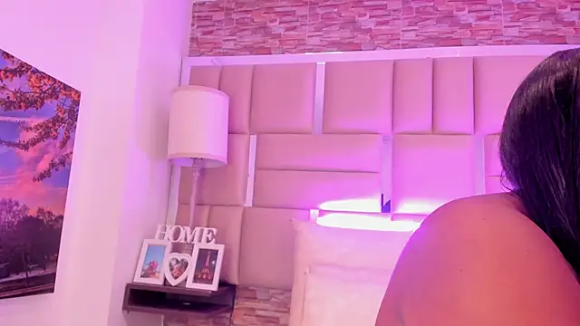 Snapshot of ShaniaBrownn chatting on 9, 1, 2026 ShaniaBrownn online show from 9, 1, 2026