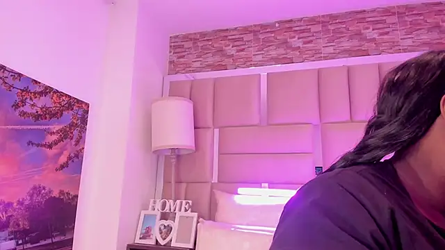 Snapshot of ShaniaBrownn chatting on 11, 2, 2026 ShaniaBrownn online show from 11, 2, 2026