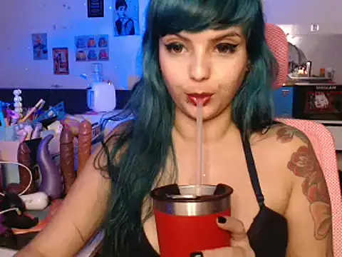 KylieConod online show from 3, 2, 2025