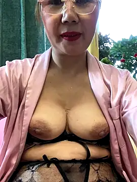 Snapshot of honghong666 chatting on 16, 9, 2025 honghong666 online show from 16, 9, 2025