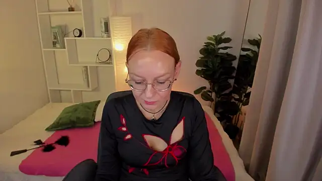 NikaGentle online show from 15, 9, 2025