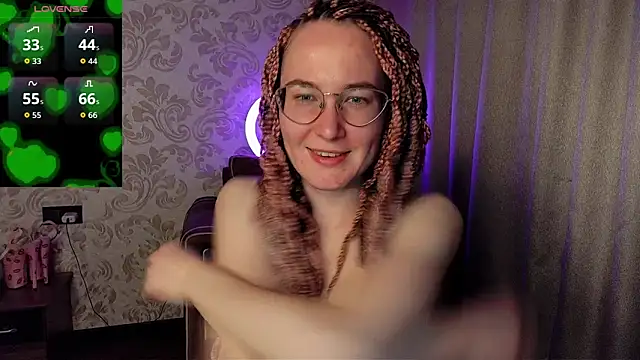 Snapshot of AgnesGraham chatting on 2, 4, 2026 AgnesGraham online show from 2, 4, 2026