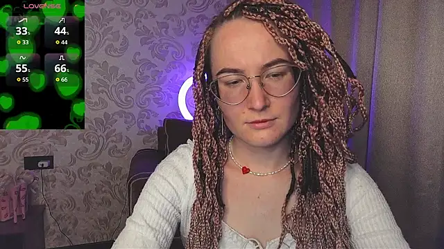 Snapshot of AgnesGraham chatting on 10, 4, 2026 AgnesGraham online show from 10, 4, 2026