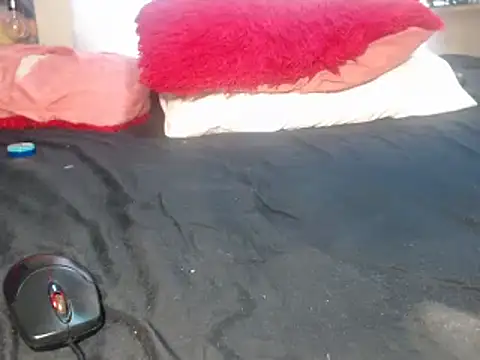 Misswhiteee online show from 14, 2, 2025