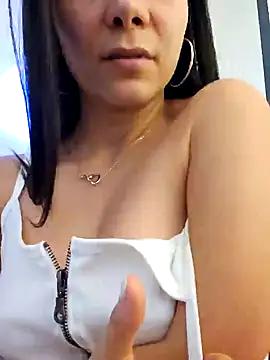 Snapshot of miaeyes chatting on 2, 12, 2024 miaeyes online show from 2, 12, 2024