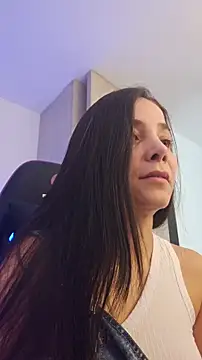 Snapshot of miaeyes chatting on 20, 11, 2025 miaeyes online show from 20, 11, 2025