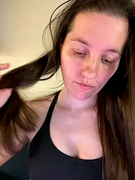 Snapshot of Nicole-Ray chatting on 28, 10, 2025 Nicole-Ray online show from 28, 10, 2025