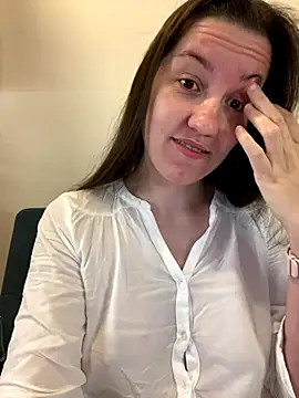 Snapshot of Nicole-Ray chatting on 9, 11, 2025 Nicole-Ray online show from 9, 11, 2025