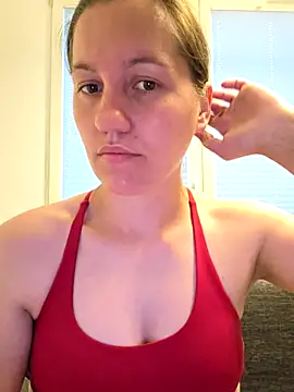 Snapshot of Nicole-Ray chatting on 8, 7, 2026 Nicole-Ray online show from 8, 7, 2026