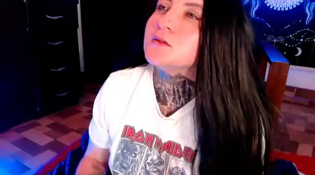 Snapshot of Marieblueeyes chatting on 2, 2, 2025 Marieblueeyes online show from 2, 2, 2025
