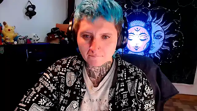 Snapshot of Marieblueeyes chatting on 5, 2, 2025 Marieblueeyes online show from 5, 2, 2025