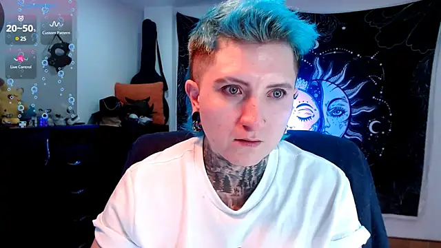 Snapshot of Marieblueeyes chatting on 11, 2, 2025 Marieblueeyes online show from 11, 2, 2025