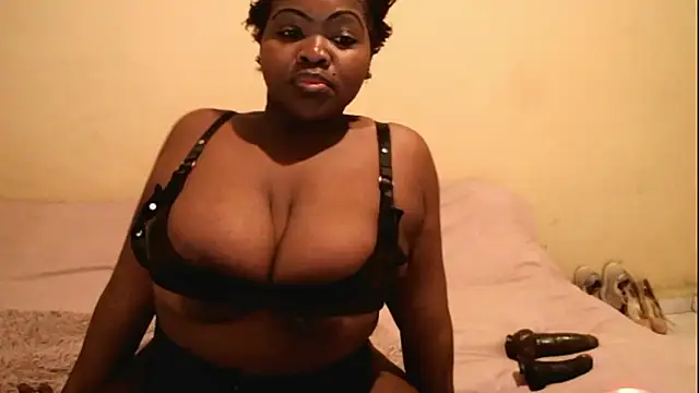 Queen BootyXXX online show from 19, 9, 2025