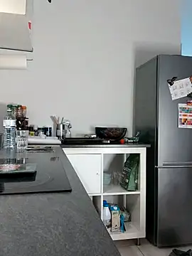 Snapshot of clara-francaise chatting on 18, 9, 2025 clara-francaise online show from 18, 9, 2025