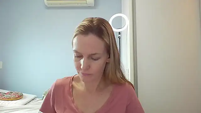 Snapshot of Annylove1 chatting on 24, 2, 2026 Annylove1 online show from 24, 2, 2026