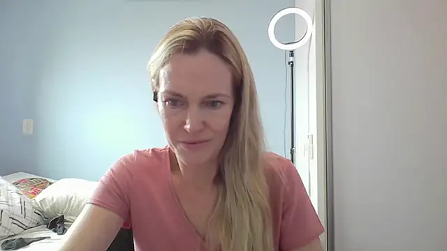 Snapshot of Annylove1 chatting on 25, 2, 2026 Annylove1 online show from 25, 2, 2026