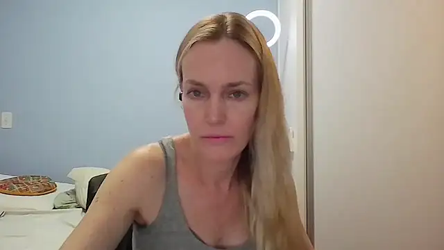 Snapshot of Annylove1 chatting on 26, 2, 2026 Annylove1 online show from 26, 2, 2026