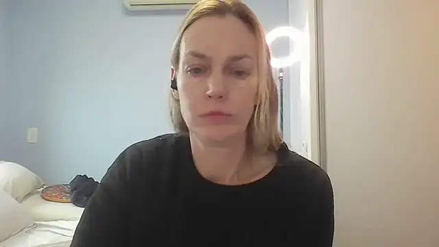 Snapshot of Annylove1 chatting on 12, 6, 2026 Annylove1 online show from 12, 6, 2026