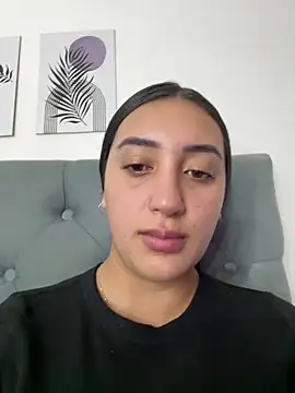 Snapshot of Hannahoff chatting on 14, 10, 2025 Hannahoff online show from 14, 10, 2025