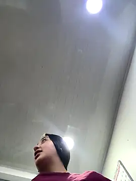 Snapshot of Hannahoff chatting on 14, 11, 2025 Hannahoff online show from 14, 11, 2025