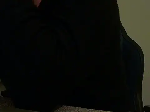 Snapshot of ALPHANDRE chatting on 6, 4, 2026 ALPHANDRE online show from 6, 4, 2026