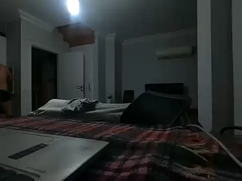 Snapshot of ALPHANDRE chatting on 13, 4, 2026 ALPHANDRE online show from 13, 4, 2026