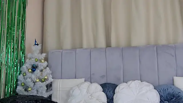 Barbie Blond  online show from 29, 12, 2024