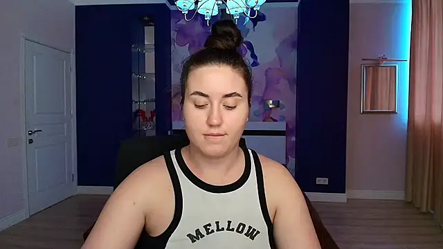 Roxie Bradley online show from 10, 1, 2025