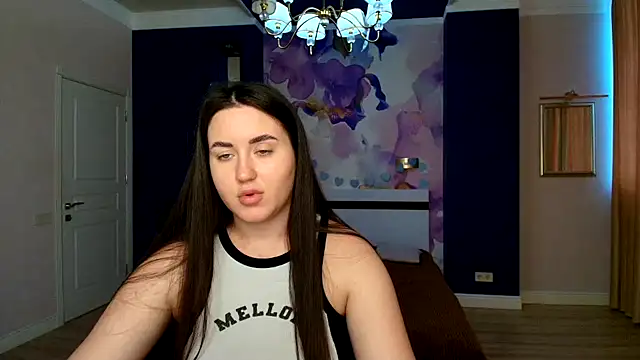 Roxie Bradley online show from 23, 1, 2025