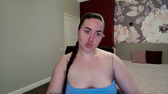 Roxie Bradley online show from 10, 4, 2026