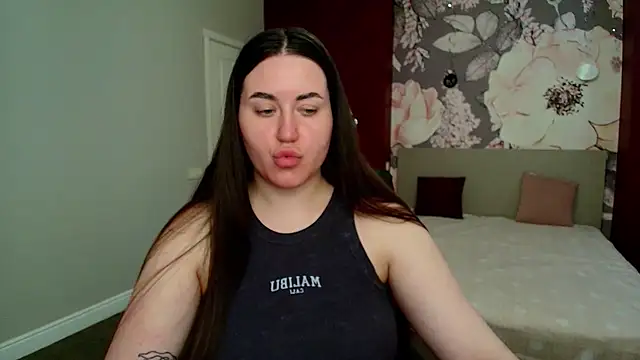 Snapshot of Roxie_Bradley chatting on 30, 4, 2026 Roxie Bradley online show from 30, 4, 2026