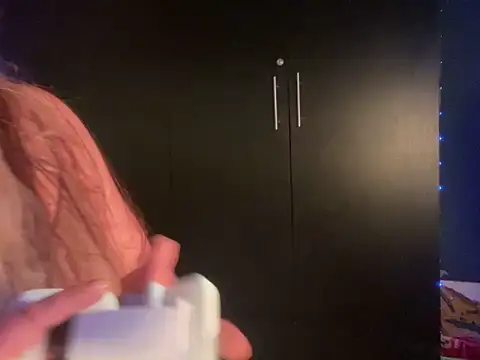 Snapshot of Im_sophiie chatting on 5, 1, 2025 Im sophiie online show from 5, 1, 2025