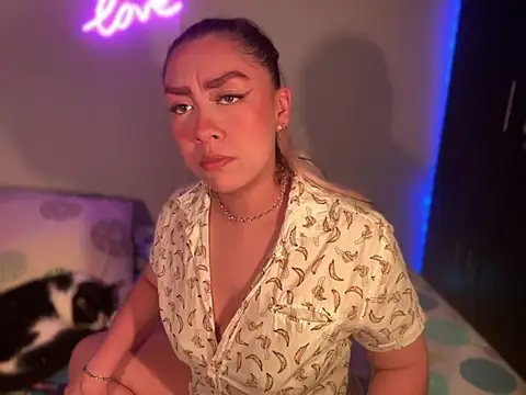 Snapshot of Im_sophiie chatting on 11, 1, 2025 Im sophiie online show from 11, 1, 2025