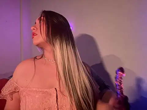 Snapshot of Im_sophiie chatting on 6, 2, 2025 Im sophiie online show from 6, 2, 2025