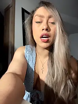 Snapshot of Im_sophiie chatting on 21, 2, 2026 Im sophiie online show from 21, 2, 2026