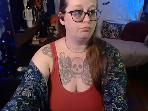 Snapshot of edgexchaos chatting on 18, 11, 2025 edgexchaos online show from 18, 11, 2025