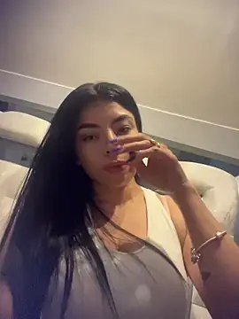Snapshot of Miaparkerss_ chatting on 12, 10, 2025 Miaparkerss  online show from 12, 10, 2025