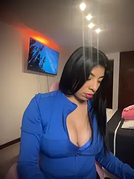 Miaparkerss  online show from 7, 11, 2025