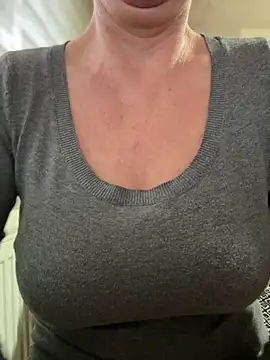 Snapshot of sweetmystery1 chatting on 23, 2, 2026 sweetmystery1 online show from 23, 2, 2026