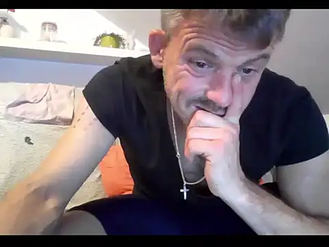 Snapshot of Cambitchboy chatting on 5, 5, 2026 Cambitchboy online show from 5, 5, 2026