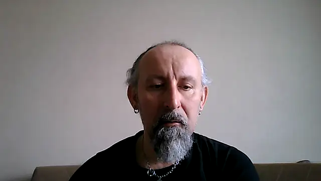 BuckWessle online show from 10, 4, 2026