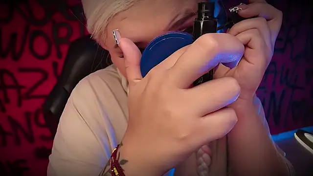 Snapshot of Laura_takint chatting on 15, 2, 2025 Laura takint online show from 15, 2, 2025