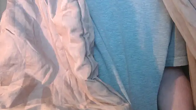 Snapshot of MikesR71 chatting on 27, 3, 2026 MikesR71 online show from 27, 3, 2026