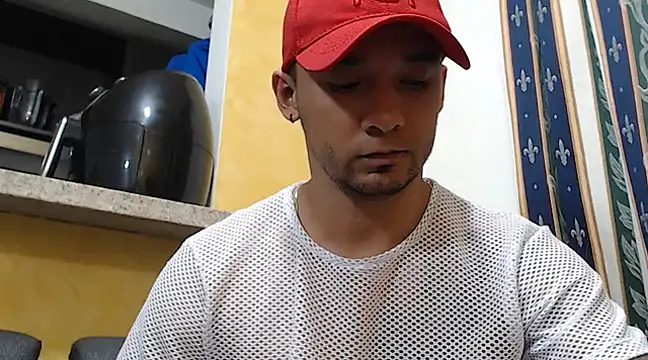 Snapshot of SimonRoberth chatting on 8, 3, 2025 SimonRoberth online show from 8, 3, 2025