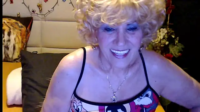 HappyWomanOn online show from 4, 2, 2026