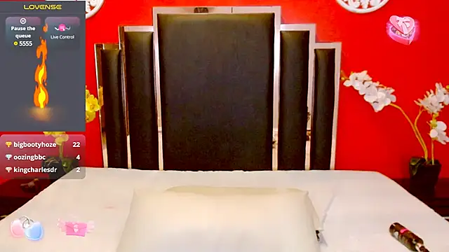 Nayla Garner online show from 2, 2, 2025