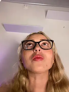 Irisweet  online show from 12, 1, 2025