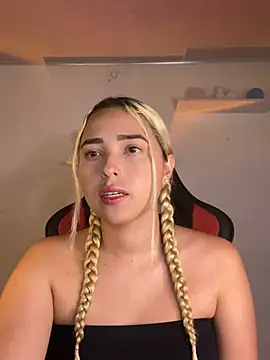 Irisweet  online show from 6, 3, 2025