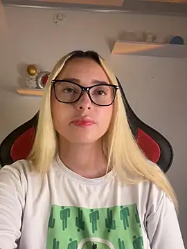 Irisweet  online show from 17, 3, 2025