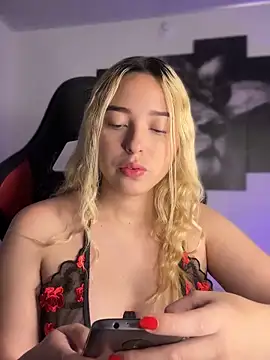 Irisweet  online show from 18, 9, 2025